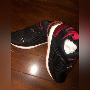 Women’s DKNY Sneakers. Never worn, new without the original box.